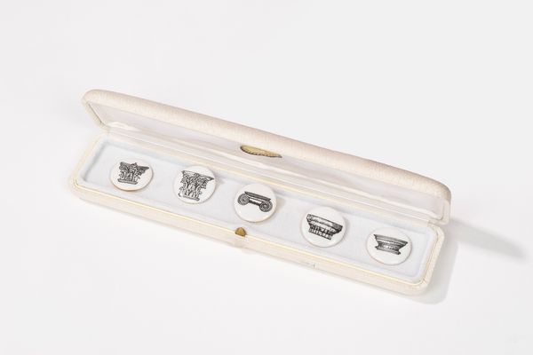 Piero Fornasetti : Scatola  - Asta Design e Arti Decorative - Associazione Nazionale - Case d'Asta italiane