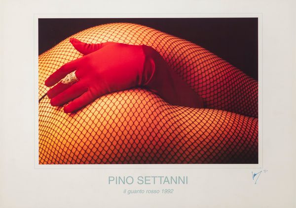 Pino Settanni : Il guanto rosso  - Asta Fotografia: Unveiled Beauty - Associazione Nazionale - Case d'Asta italiane