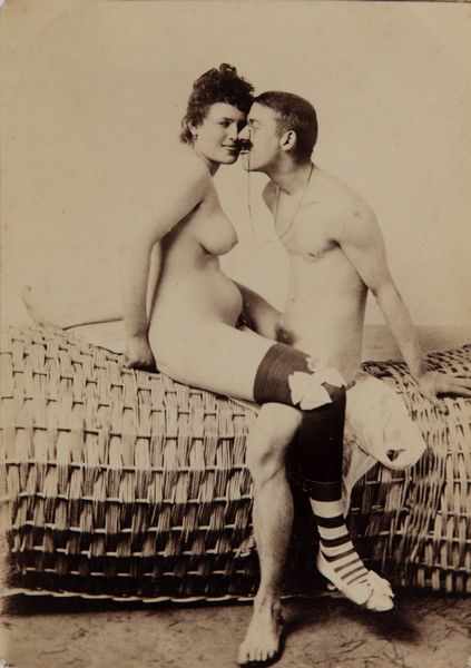 Anonimo : Senza titolo (Scena erotica)  - Asta Fotografia: Unveiled Beauty - Associazione Nazionale - Case d'Asta italiane