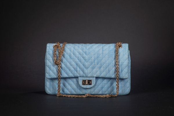 CHANEL : Borsa 2.55 Reissue  - Asta Luxury Fashion - Associazione Nazionale - Case d'Asta italiane
