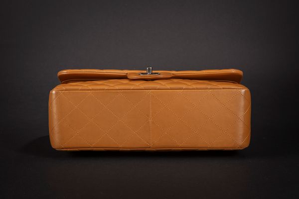 CHANEL : Borsa Jumbo  - Asta Luxury Fashion - Associazione Nazionale - Case d'Asta italiane