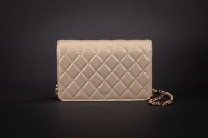 CHANEL : Borsa Wallet on chain  - Asta Luxury Fashion - Associazione Nazionale - Case d'Asta italiane