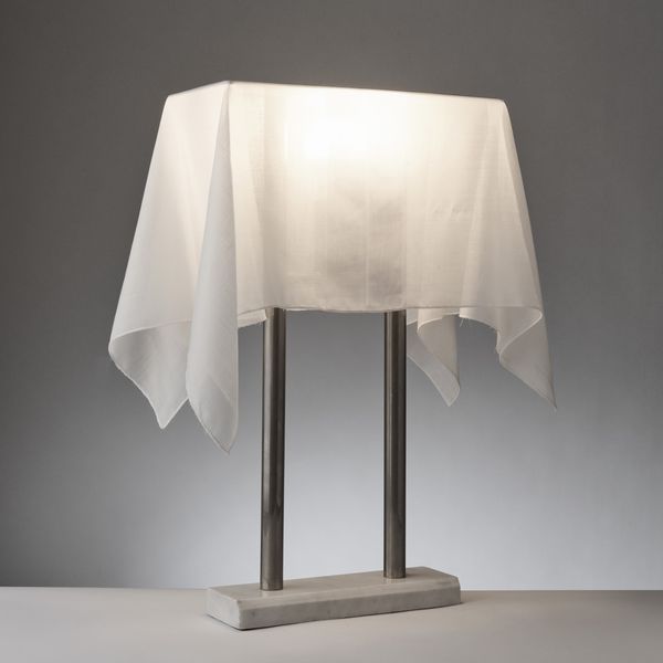 KAZUIDE TAKAHAMA : Lampada da tavolo Nefer 1  - Asta LA CASA DELL'ARCHITETTO Asta di Design - Associazione Nazionale - Case d'Asta italiane