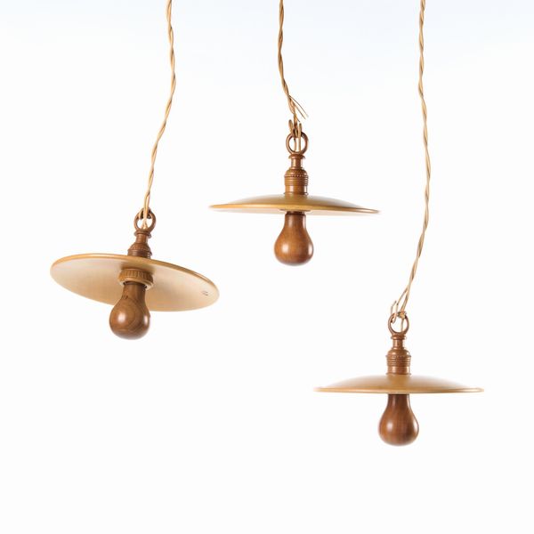 Bini tre lampadari in legno  - Asta LA CASA DELL'ARCHITETTO Asta di Design - Associazione Nazionale - Case d'Asta italiane