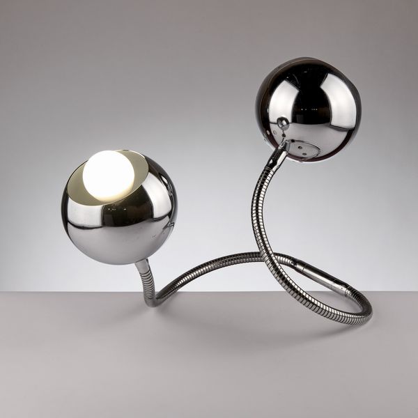 GOFFREDO REGGIANI : Lampada da tavolo snodabile Space Age Snake  - Asta LA CASA DELL'ARCHITETTO Asta di Design - Associazione Nazionale - Case d'Asta italiane