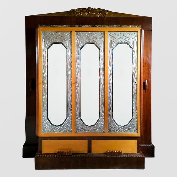 Osvaldo Borsani  - Asta Design e Arti Decorative del 900 - Associazione Nazionale - Case d'Asta italiane