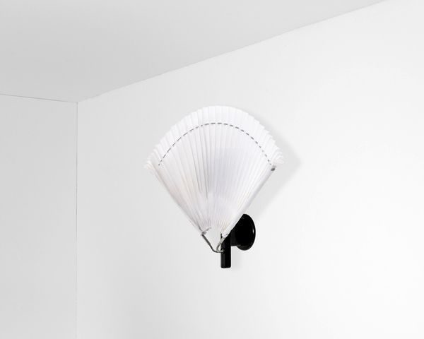 AFRA E TOBIA SCARPA : Lampada a parete della serie Butterfly  - Asta Design Lab - Associazione Nazionale - Case d'Asta italiane