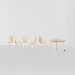 Umberto Mascagni - Set di tavolo con cinque sedie.