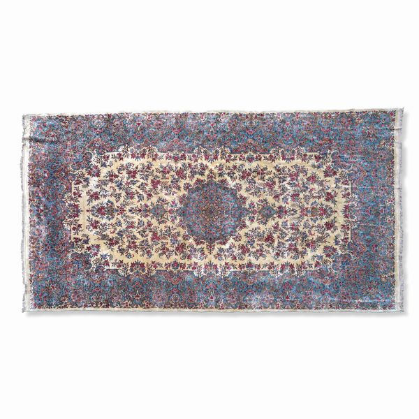 Tappeto Kirman, Persia met XX secolo  - Asta Tappeti antichi dalla collezione di Manlio e Raoul Cabib - Associazione Nazionale - Case d'Asta italiane