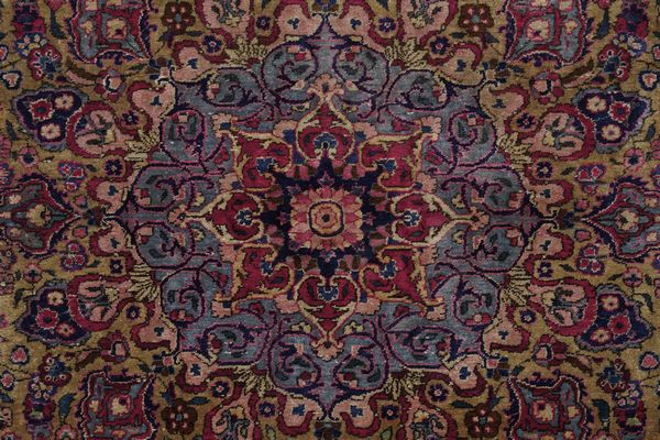 Tappeto Kashan in seta, Persia fine XIX inizio XX secolo  - Asta Tappeti antichi dalla collezione di Manlio e Raoul Cabib - Associazione Nazionale - Case d'Asta italiane