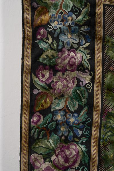 Piccolo punto Europa inizio XX secolo  - Asta Tappeti antichi dalla collezione di Manlio e Raoul Cabib - Associazione Nazionale - Case d'Asta italiane