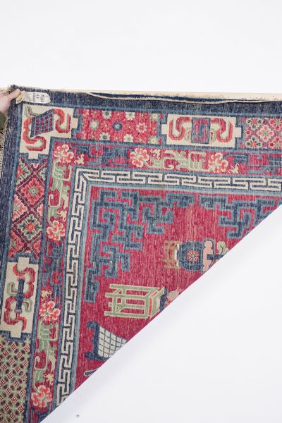 Tappeto Pautou, Cina inizio XX secolo  - Asta Tappeti antichi dalla collezione di Manlio e Raoul Cabib - Associazione Nazionale - Case d'Asta italiane