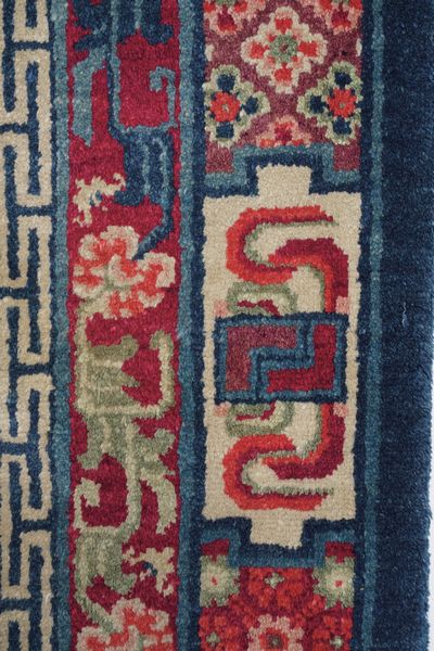 Tappeto Pautou, Cina inizio XX secolo  - Asta Tappeti antichi dalla collezione di Manlio e Raoul Cabib - Associazione Nazionale - Case d'Asta italiane