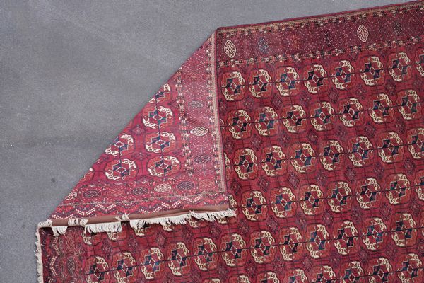 Tappeto Yomut, Turkestan occidentale fine XIX Inizio XX secolo  - Asta Tappeti antichi dalla collezione di Manlio e Raoul Cabib - Associazione Nazionale - Case d'Asta italiane