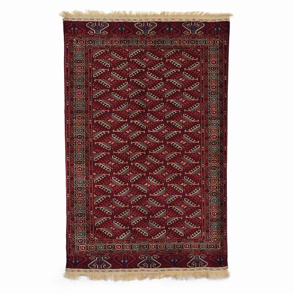 Tappeto Yomut, Turkestan occidentale XX secolo  - Asta Tappeti antichi dalla collezione di Manlio e Raoul Cabib - Associazione Nazionale - Case d'Asta italiane