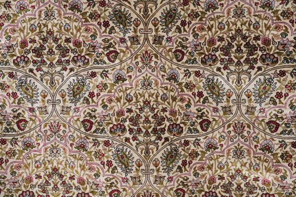 Tappeto in seta, Anatolia met XX secolo  - Asta Tappeti antichi dalla collezione di Manlio e Raoul Cabib - Associazione Nazionale - Case d'Asta italiane