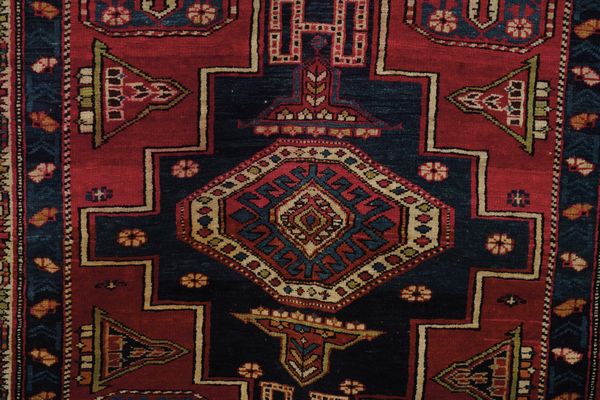 Tappeto Shirvan, Caucaso inizio XX secolo  - Asta Tappeti antichi dalla collezione di Manlio e Raoul Cabib - Associazione Nazionale - Case d'Asta italiane