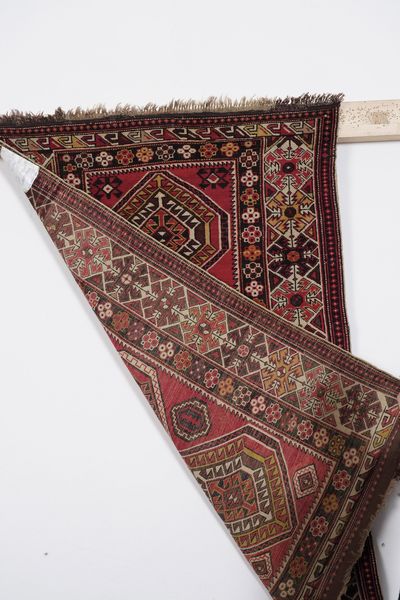 Tappeto Shirvan, Caucaso inizio XX secolo  - Asta Tappeti antichi dalla collezione di Manlio e Raoul Cabib - Associazione Nazionale - Case d'Asta italiane