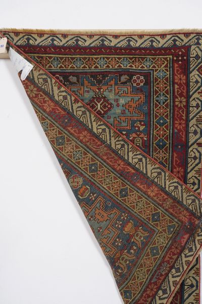 Tappeto Shirvan Lesghi, Caucaso fine XIX inizio XX secolo  - Asta Tappeti antichi dalla collezione di Manlio e Raoul Cabib - Associazione Nazionale - Case d'Asta italiane