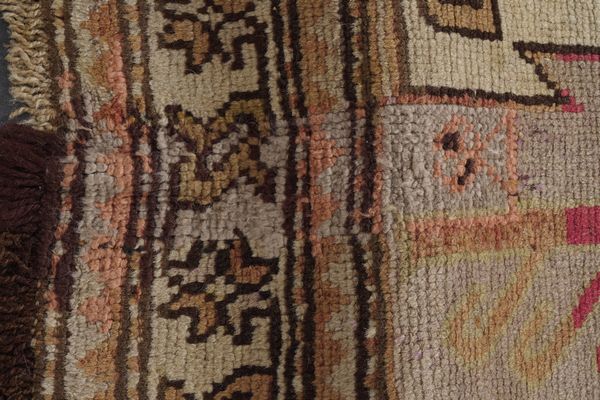 Tappeto Kasim Ushag, Caucaso fine XIX inizio XX secolo  - Asta Tappeti antichi dalla collezione di Manlio e Raoul Cabib - Associazione Nazionale - Case d'Asta italiane