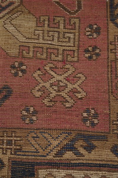 Tappeto Kasim Ushag, Caucaso fine XIX inizio XX secolo  - Asta Tappeti antichi dalla collezione di Manlio e Raoul Cabib - Associazione Nazionale - Case d'Asta italiane