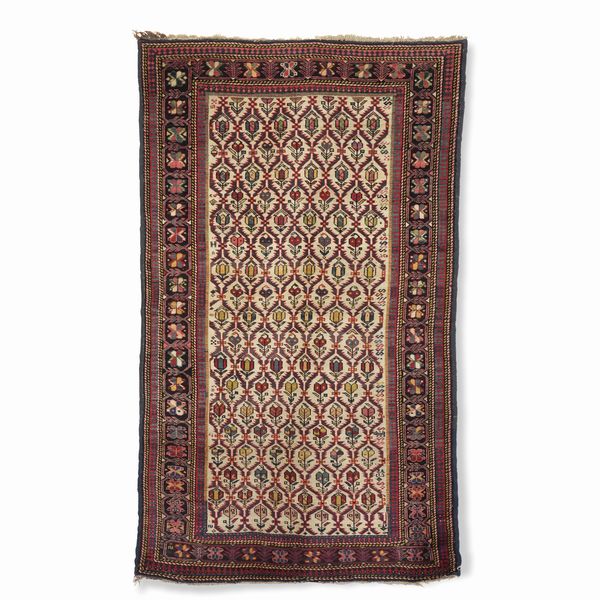 Tappeto Shirvan Daghestan, Caucaso fine XIX inizio XX secolo  - Asta Tappeti antichi dalla collezione di Manlio e Raoul Cabib - Associazione Nazionale - Case d'Asta italiane