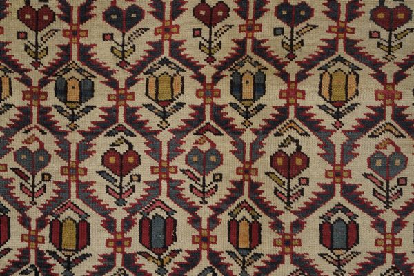 Tappeto Shirvan Daghestan, Caucaso fine XIX inizio XX secolo  - Asta Tappeti antichi dalla collezione di Manlio e Raoul Cabib - Associazione Nazionale - Case d'Asta italiane