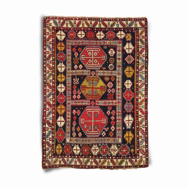 Tappeto Shirvan, Caucaso fine XIX inizio XX secolo  - Asta Tappeti antichi dalla collezione di Manlio e Raoul Cabib - Associazione Nazionale - Case d'Asta italiane