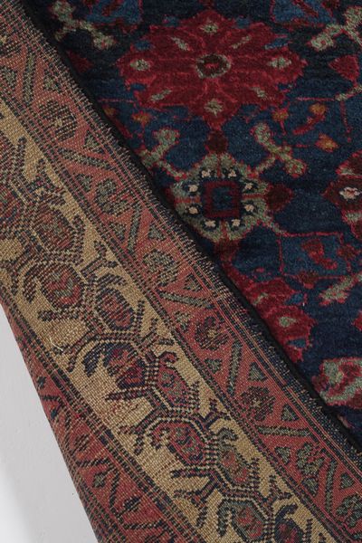 Tappeto Malayer, Persia inizio XX secolo  - Asta Tappeti antichi dalla collezione di Manlio e Raoul Cabib - Associazione Nazionale - Case d'Asta italiane