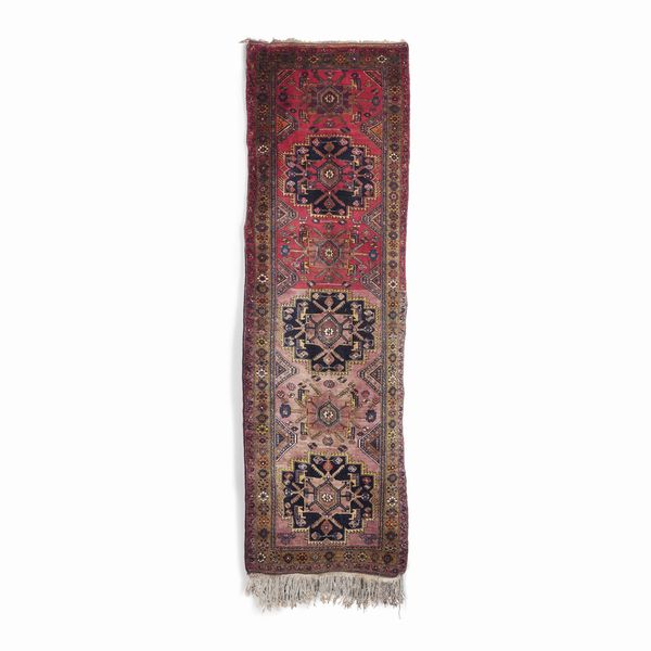 Passatoia nord ovest Persia fine XIX inizio XX secolo  - Asta Tappeti antichi dalla collezione di Manlio e Raoul Cabib - Associazione Nazionale - Case d'Asta italiane