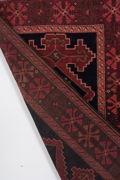 Tappeto sud Persia, inizio XX secolo  - Asta Tappeti antichi dalla collezione di Manlio e Raoul Cabib - Associazione Nazionale - Case d'Asta italiane