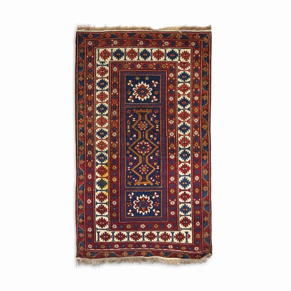 Tappeto Shirvan, Caucaso fine XIX inizio XX secolo  - Asta Tappeti antichi dalla collezione di Manlio e Raoul Cabib - Associazione Nazionale - Case d'Asta italiane