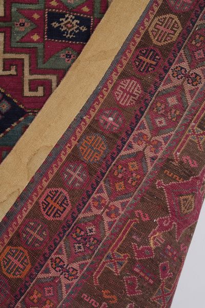 Tappeto Caucaso fine XIX secolo  - Asta Tappeti antichi dalla collezione di Manlio e Raoul Cabib - Associazione Nazionale - Case d'Asta italiane