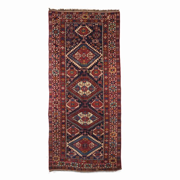 Tappeto Caucaso fine XIX inizio XX secolo  - Asta Tappeti antichi dalla collezione di Manlio e Raoul Cabib - Associazione Nazionale - Case d'Asta italiane