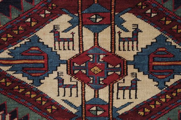 Tappeto Caucaso fine XIX inizio XX secolo  - Asta Tappeti antichi dalla collezione di Manlio e Raoul Cabib - Associazione Nazionale - Case d'Asta italiane