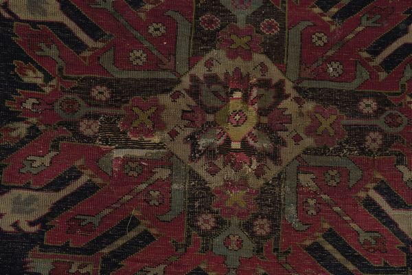 Tappeto Karabagh, Caucaso fine XIX secolo  - Asta Tappeti antichi dalla collezione di Manlio e Raoul Cabib - Associazione Nazionale - Case d'Asta italiane