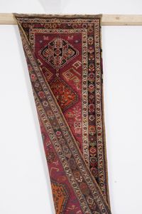 Passatoia sud Persia fine XIX inizio XX secolo  - Asta Tappeti antichi dalla collezione di Manlio e Raoul Cabib - Associazione Nazionale - Case d'Asta italiane