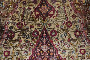 Tappeto Kashan in seta fine XIX inizio XX secolo  - Asta Tappeti antichi dalla collezione di Manlio e Raoul Cabib - Associazione Nazionale - Case d'Asta italiane