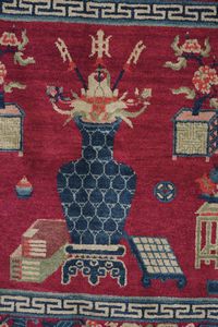 Tappeto Pautou, Cina inizio XX secolo  - Asta Tappeti antichi dalla collezione di Manlio e Raoul Cabib - Associazione Nazionale - Case d'Asta italiane