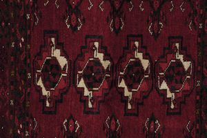 Chuval Yomut, Turkestan occidentale inizio XX secolo  - Asta Tappeti antichi dalla collezione di Manlio e Raoul Cabib - Associazione Nazionale - Case d'Asta italiane