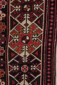 Tappeto Shirvan, Caucaso inizio XX secolo  - Asta Tappeti antichi dalla collezione di Manlio e Raoul Cabib - Associazione Nazionale - Case d'Asta italiane