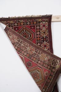 Tappeto Shirvan, Caucaso inizio XX secolo  - Asta Tappeti antichi dalla collezione di Manlio e Raoul Cabib - Associazione Nazionale - Case d'Asta italiane