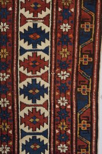 Tappeto Shirvan, Caucaso fine XIX inizio XX secolo  - Asta Tappeti antichi dalla collezione di Manlio e Raoul Cabib - Associazione Nazionale - Case d'Asta italiane