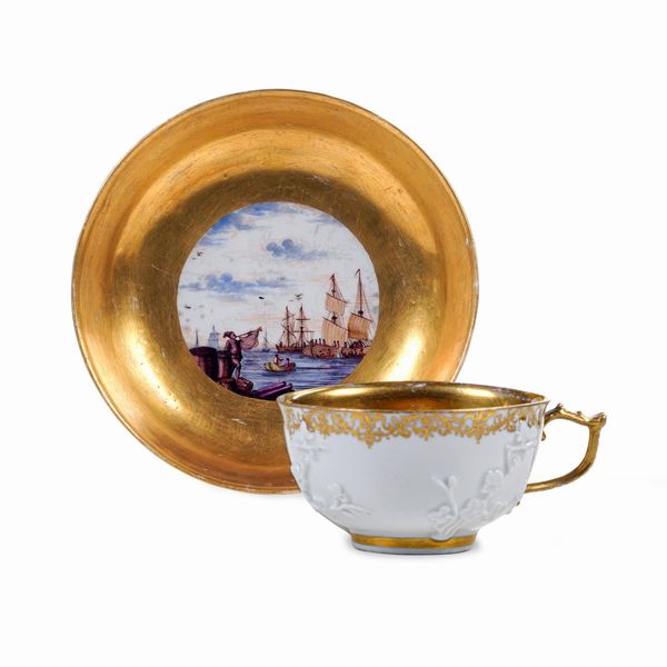 Tazza con piatto <BR>Meissen, 1740 circa  - Asta Maioliche e Porcellane - Associazione Nazionale - Case d'Asta italiane