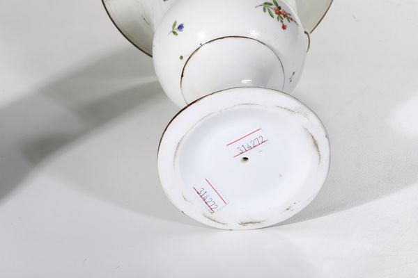 Vaso<BR>Torino, Manifattura di Vinovo, periodo Hannong, 1776-1779<BR>  - Asta Maioliche e Porcellane - Associazione Nazionale - Case d'Asta italiane