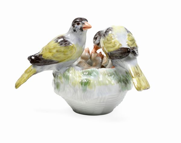 Gruppo di uccelli con il nido<BR>Meissen, terzo quarto del XX secolo  - Asta Maioliche e Porcellane - Associazione Nazionale - Case d'Asta italiane