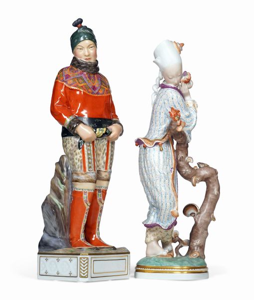 Due grandi figure<BR>Danimarca, Manifattura Royal Copenhagen, 1920 circa e 1980<BR>  - Asta Maioliche e Porcellane - Associazione Nazionale - Case d'Asta italiane
