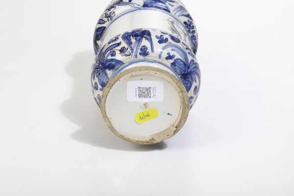 Albarello<BR>Italia Settentrionale (Pavia?), datato 1683<BR>  - Asta Maioliche e Porcellane - Associazione Nazionale - Case d'Asta italiane