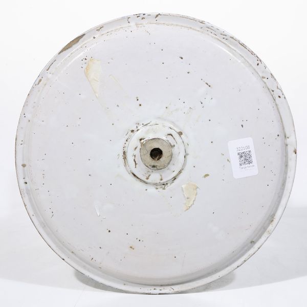 Rara alzata allegorica<BR>Castelli, Francesco Grue, 1640-1650 circa  - Asta Maioliche e Porcellane - Associazione Nazionale - Case d'Asta italiane