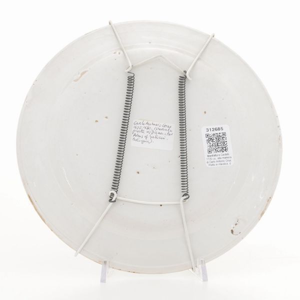 Piatto con satiro e ninfa<BR>Castelli, bottega Carlo Antonio Grue, 1700 circa<BR>  - Asta Maioliche e Porcellane - Associazione Nazionale - Case d'Asta italiane